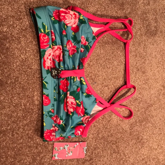 Betsy & Johnson Keyhole bra top